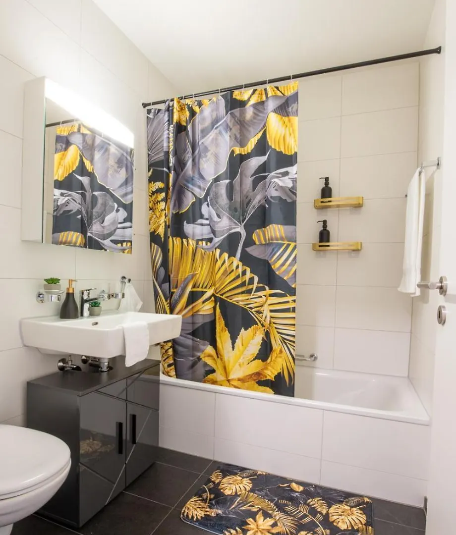 Special Einstein Iiv Apartment, Messe Kleinbasel 10-Star Apartment